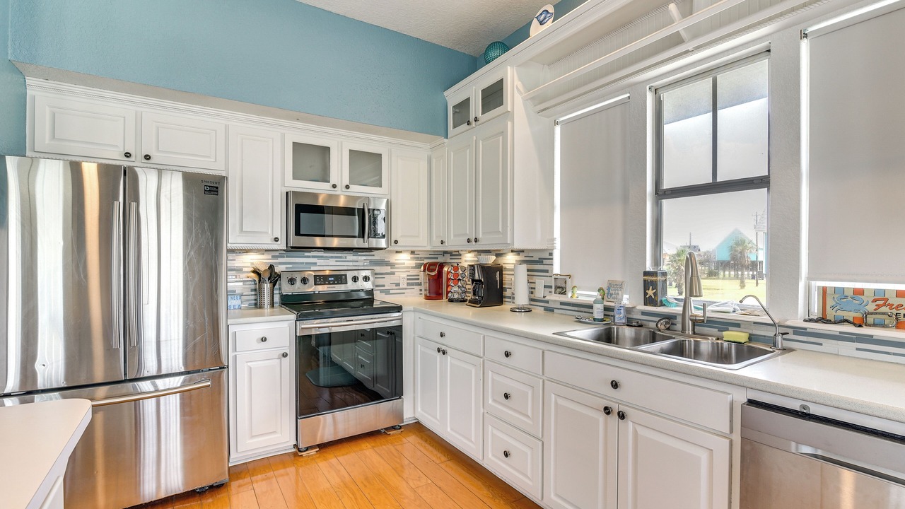 Photo of Kitchen in Surfside Beach