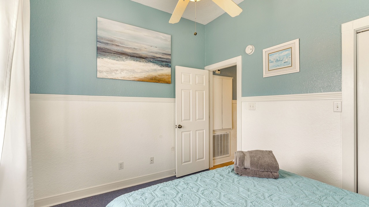 Photo of Bedroom in Surfside Beach