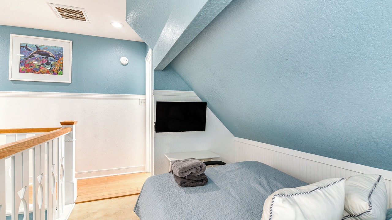 Photo of Bedroom in Surfside Beach