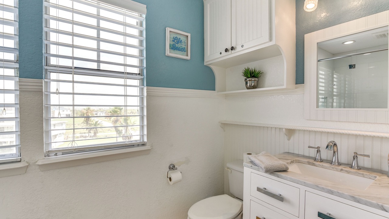 Photo of Bathroom in Surfside Beach