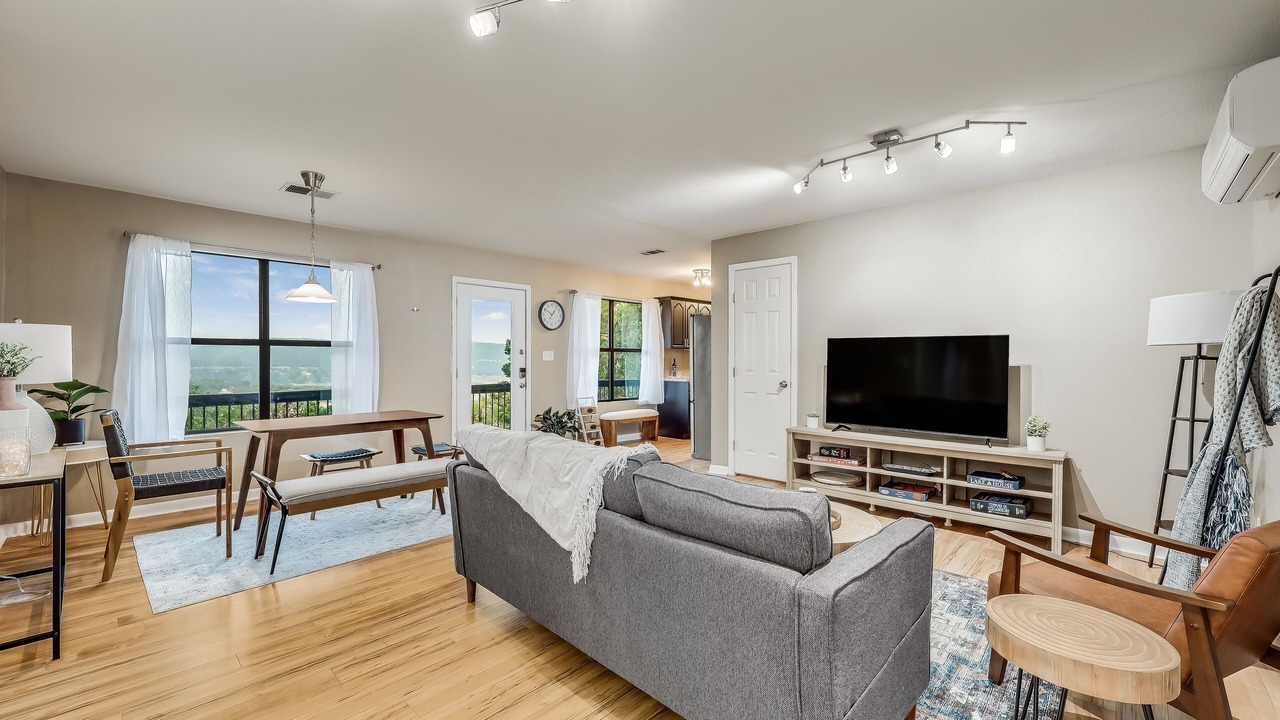 Photo of Livingroom in Leander