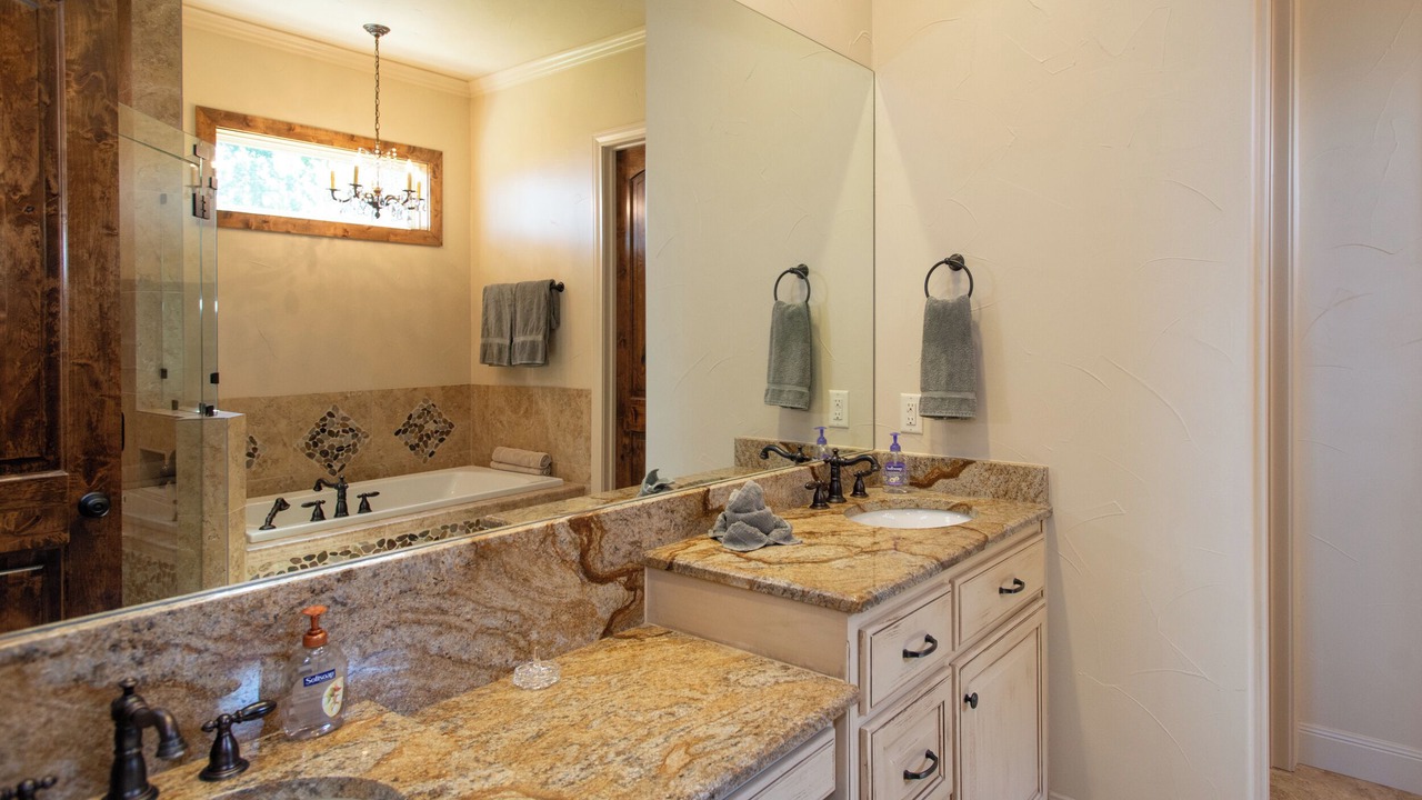 Photo of Bathroom in Enchanted Oaks