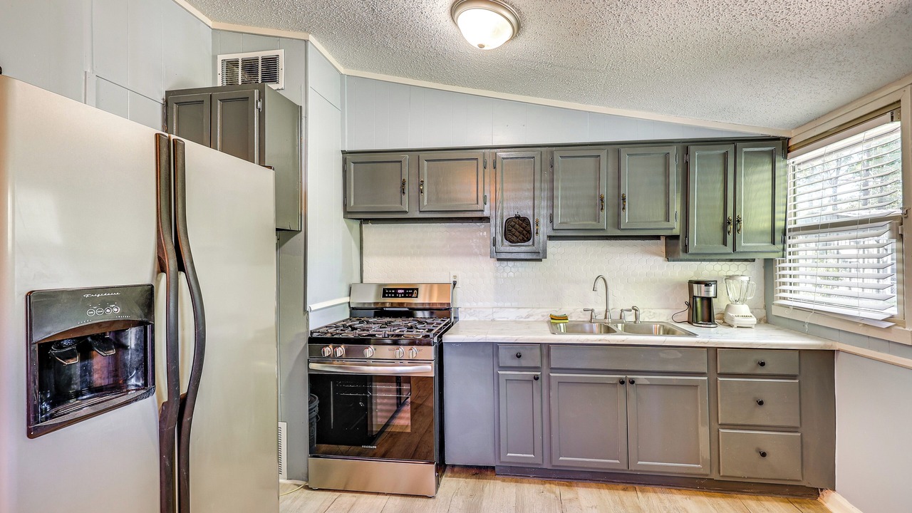 Photo of Kitchen in Pine Bluff