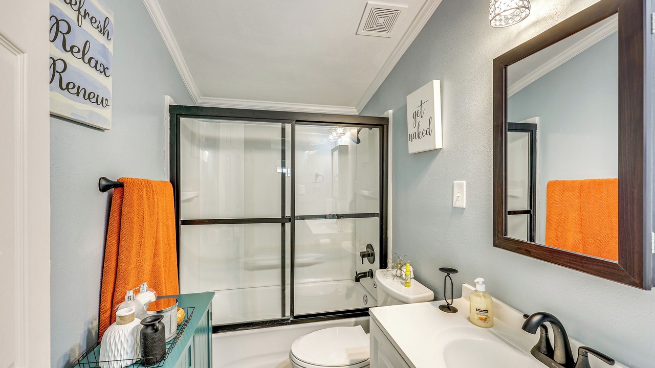 Photo of Bathroom in Pine Bluff