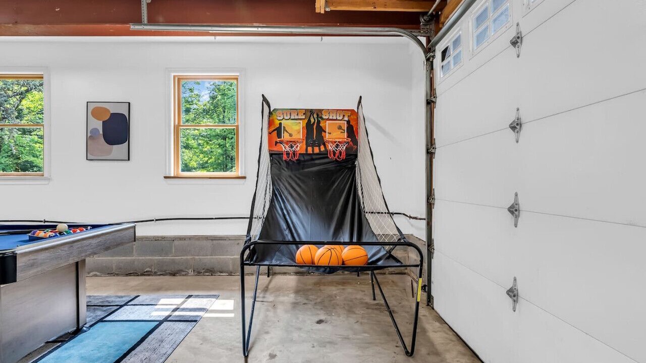 Photo of Bedroom in Airmont
