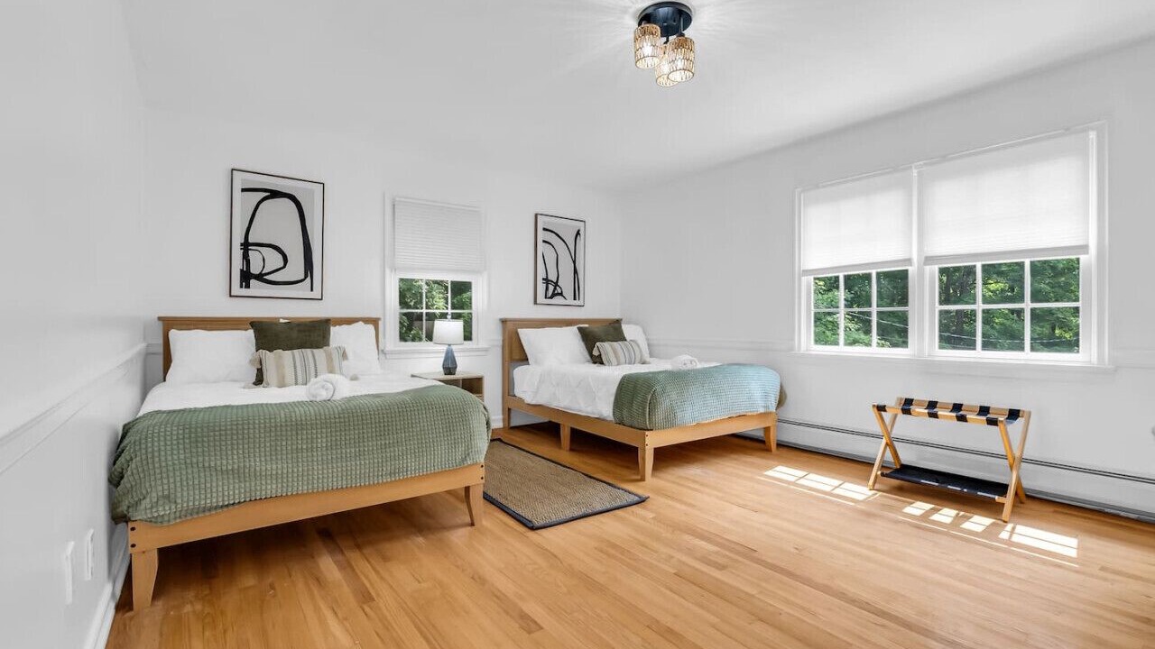 Photo of Bedroom in Airmont