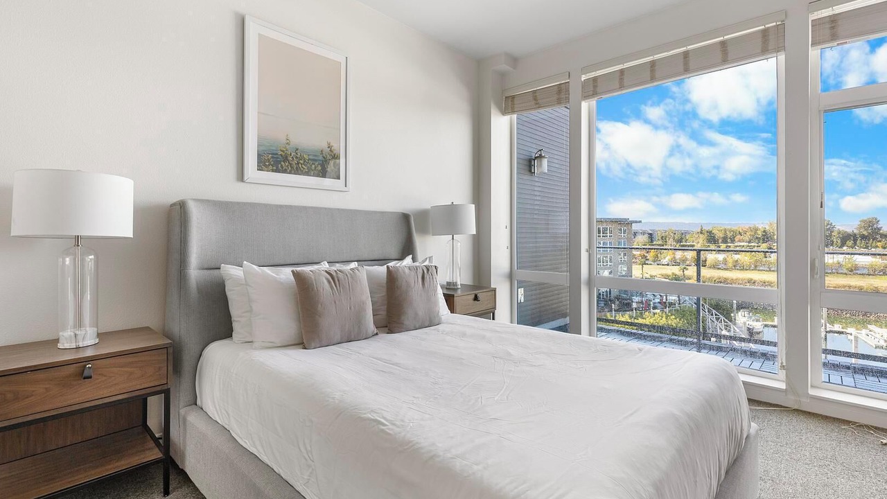 Photo of Bedroom in Hayden Island