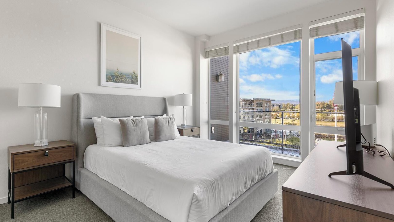 Photo of Bedroom in Hayden Island