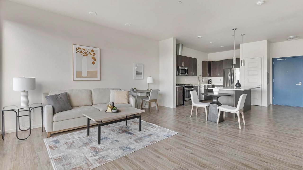 Photo of Livingroom in Hayden Island