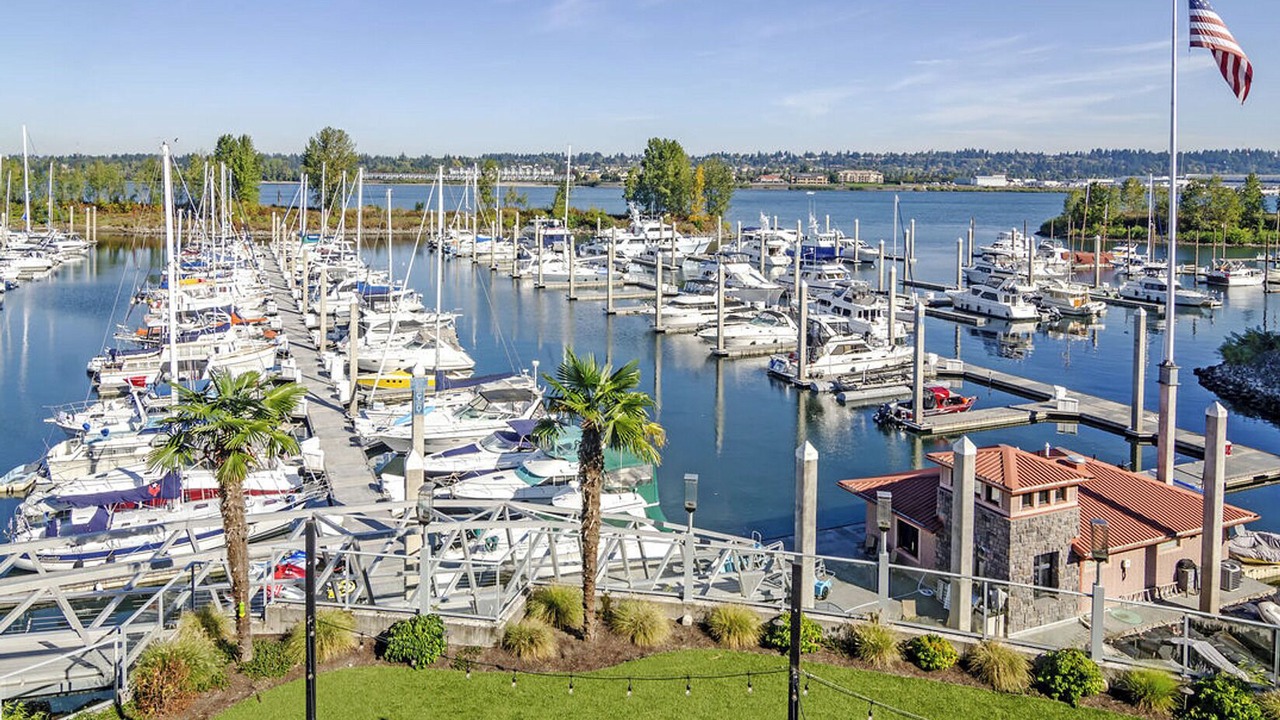 Photo of Others in Hayden Island