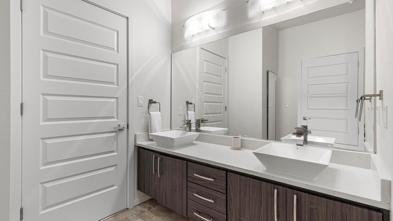 Photo of Bathroom in Hayden Island