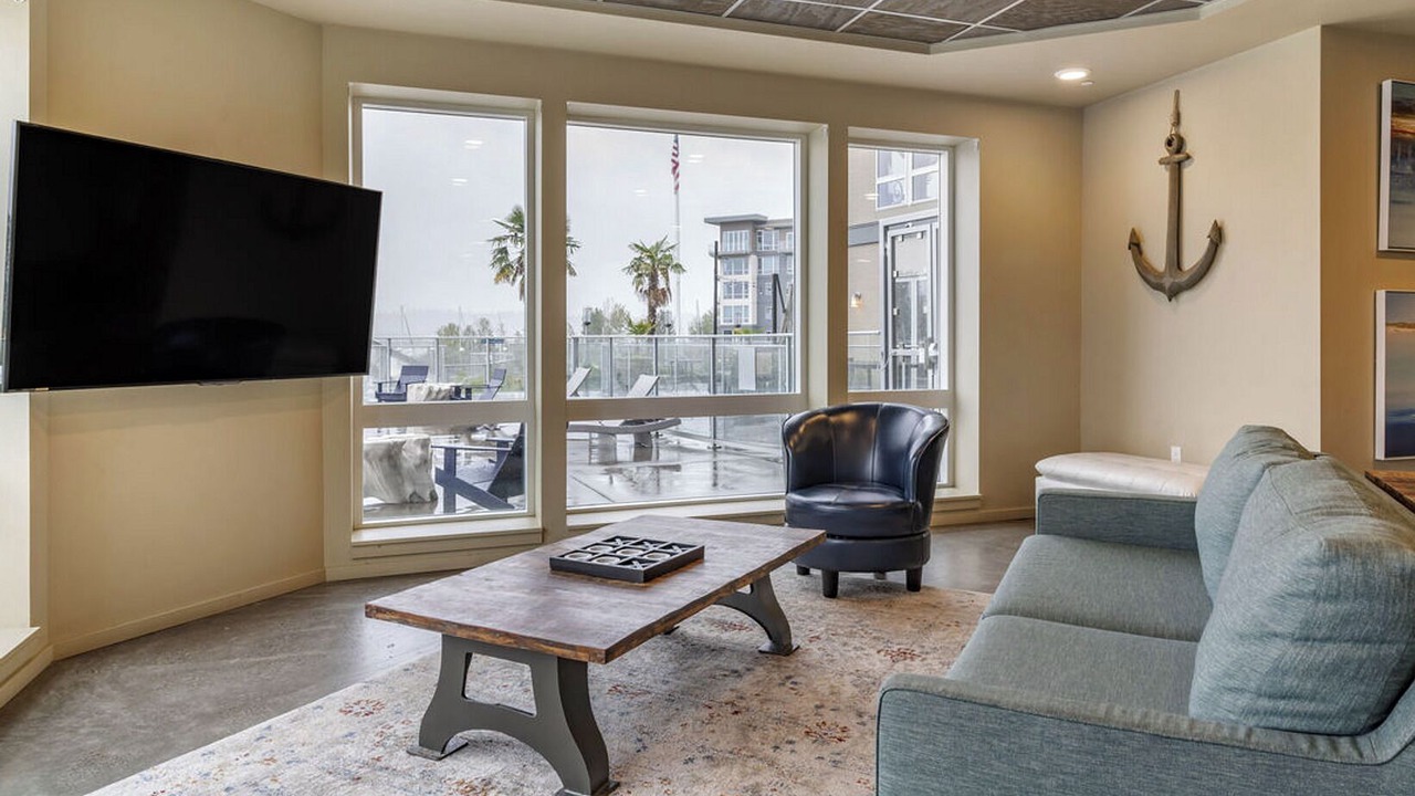 Photo of Livingroom in Hayden Island