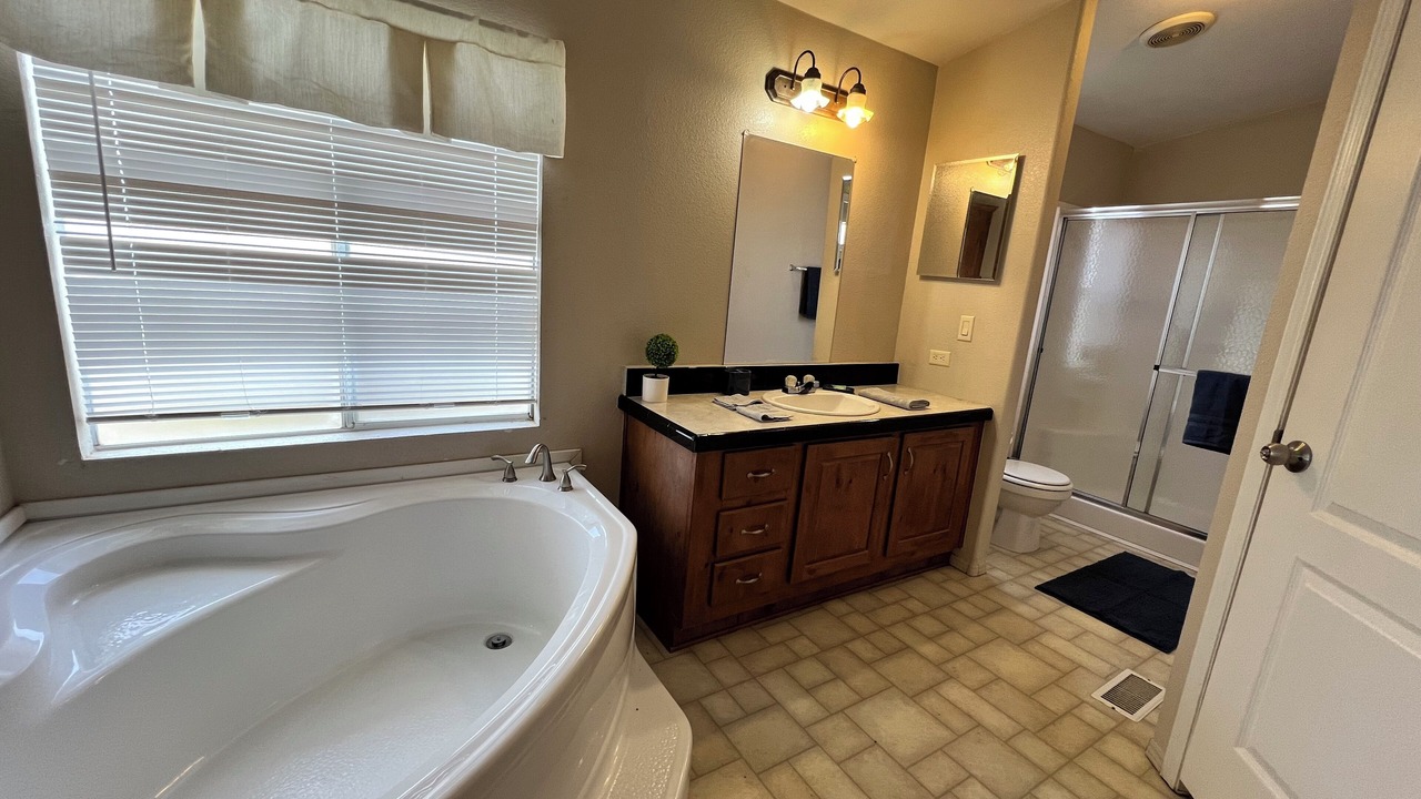 Photo of Bathroom in Blanco