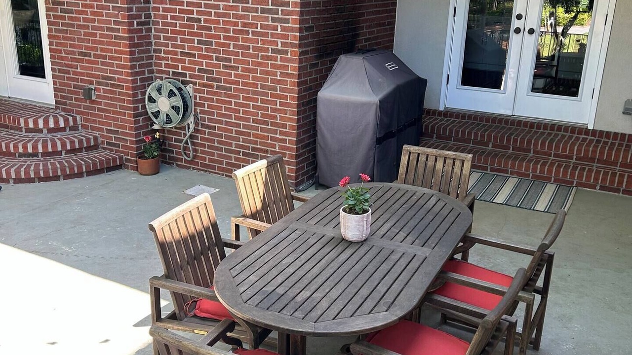 Photo of Outdoor in Forest Hills