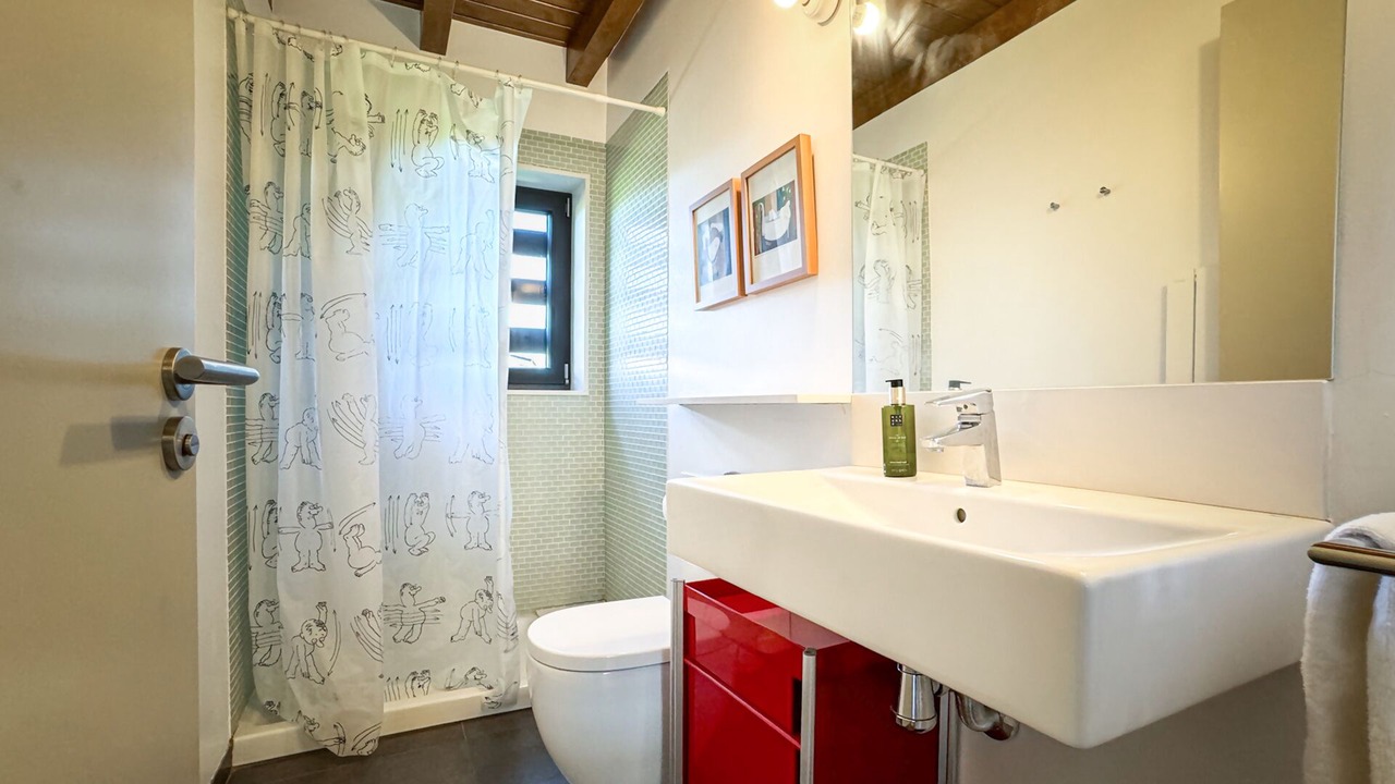 Photo of Bathroom in Escadarcs