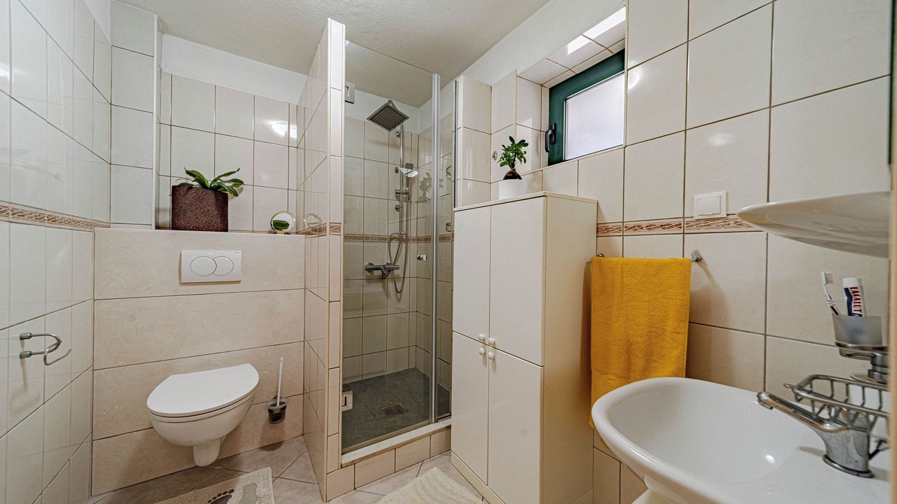 Photo of Bathroom in Potirna