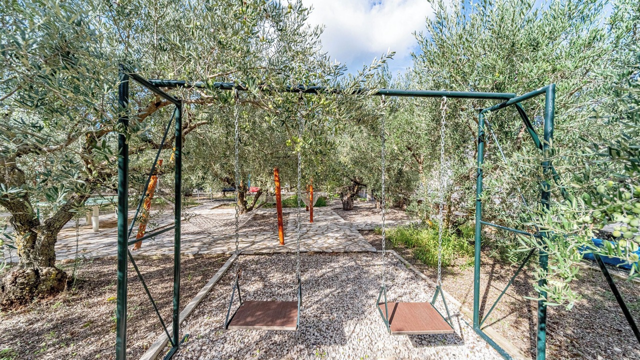 Photo of Outdoor in Potirna