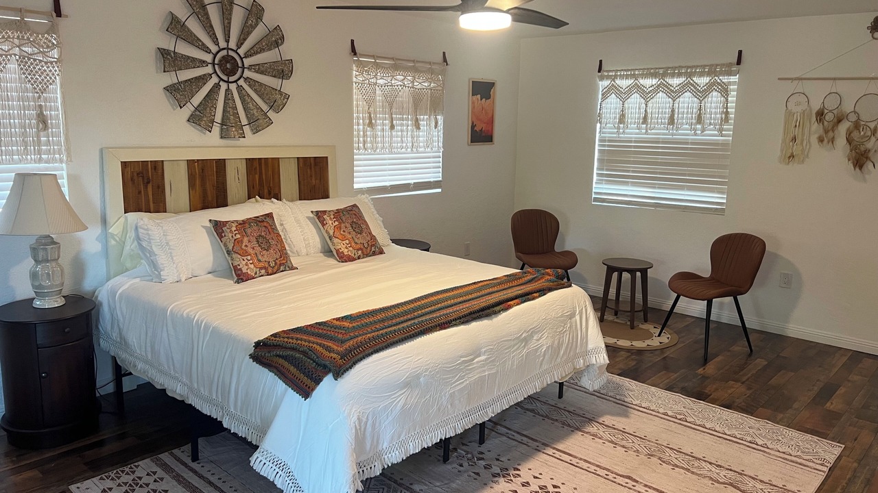 Photo of Bedroom in Corrales