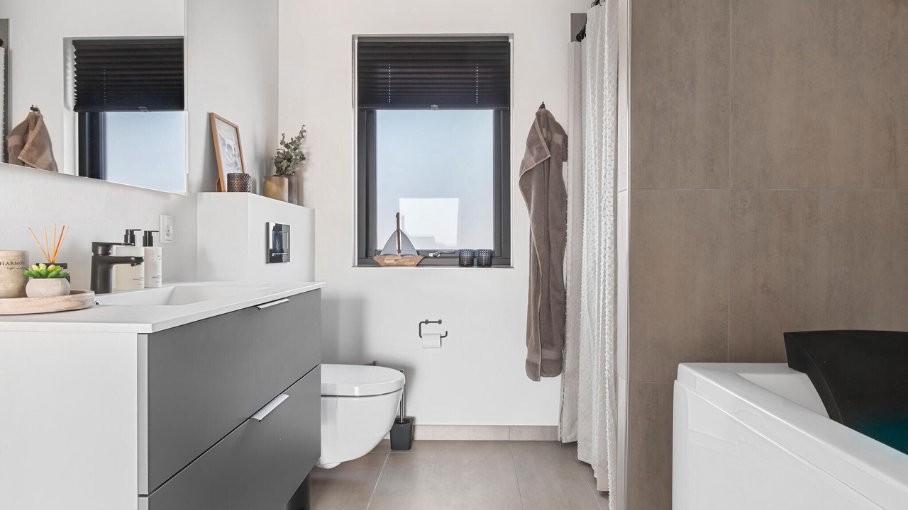 Photo of Bathroom in Lokken