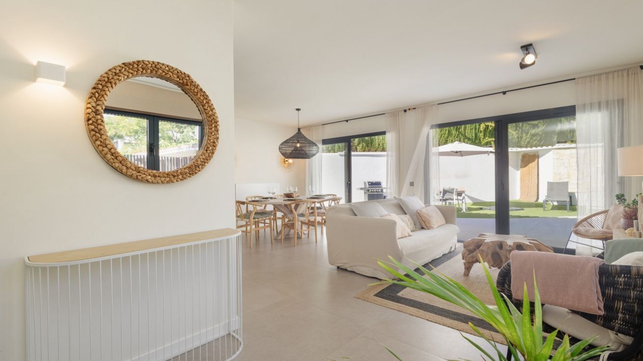 Photo of Livingroom in Urbanizacion Costabella