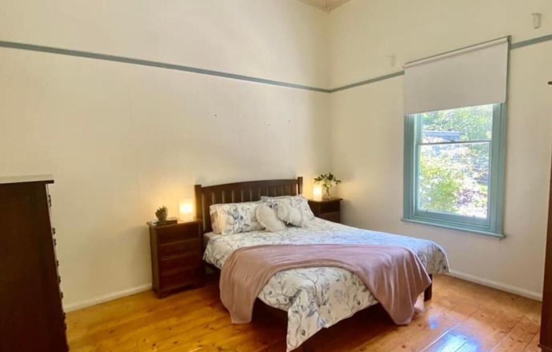 Photo of Bedroom in Toora