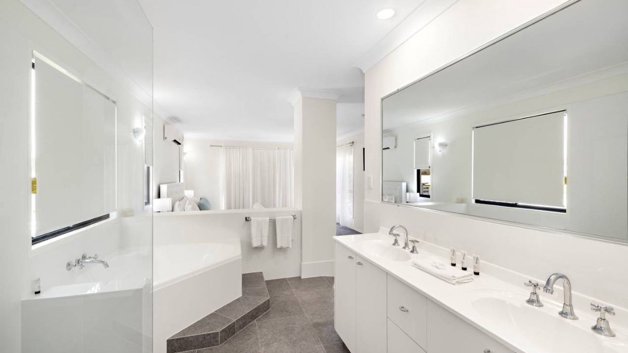 Photo of Others in Redland Bay