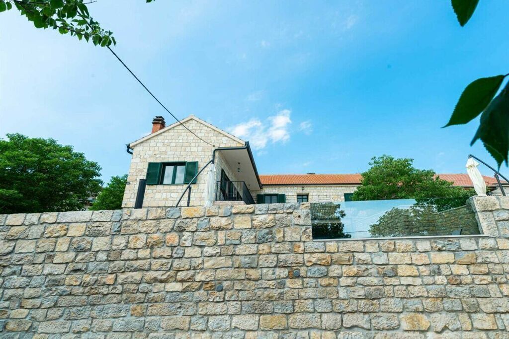 Photo of Outdoor in Lisane Ostrovicke