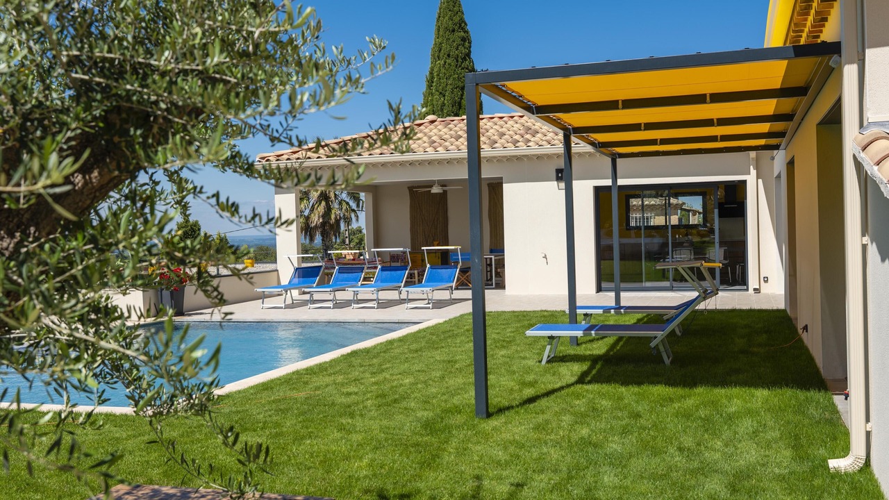 Photo of Patio Balcony in Beaumes-de-Venise