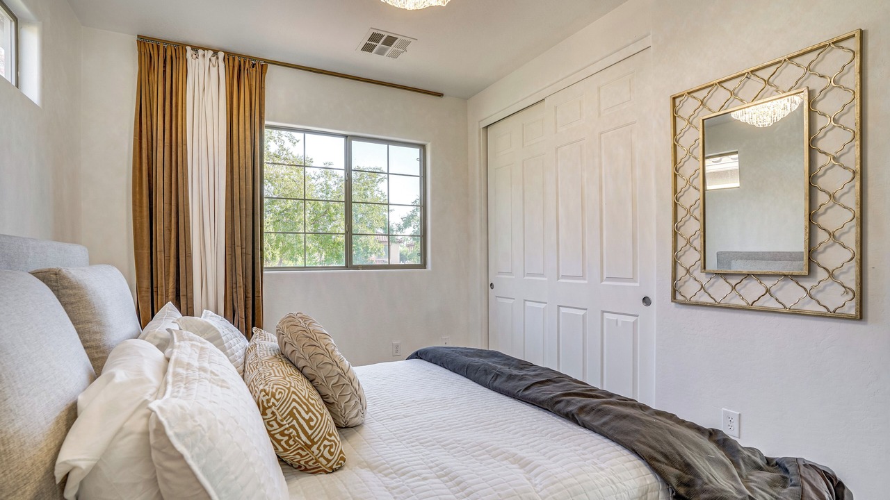 Photo of Bedroom in Litchfield Park