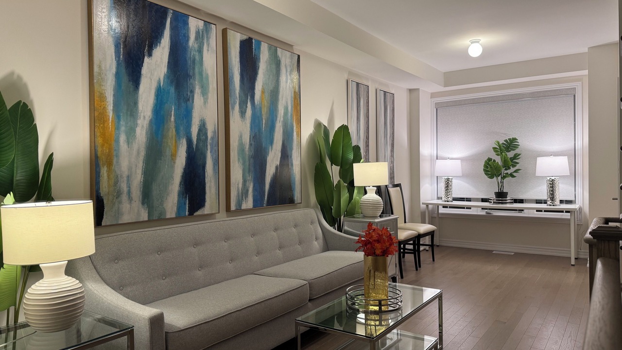 Photo of Livingroom in Pickering
