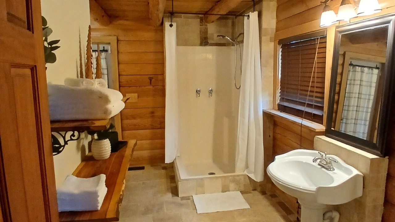 Photo of Bathroom in Suplee