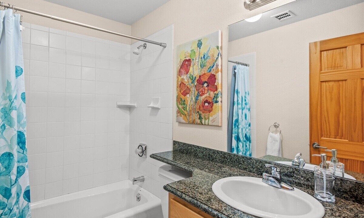 Photo of Bathroom in Carbondale