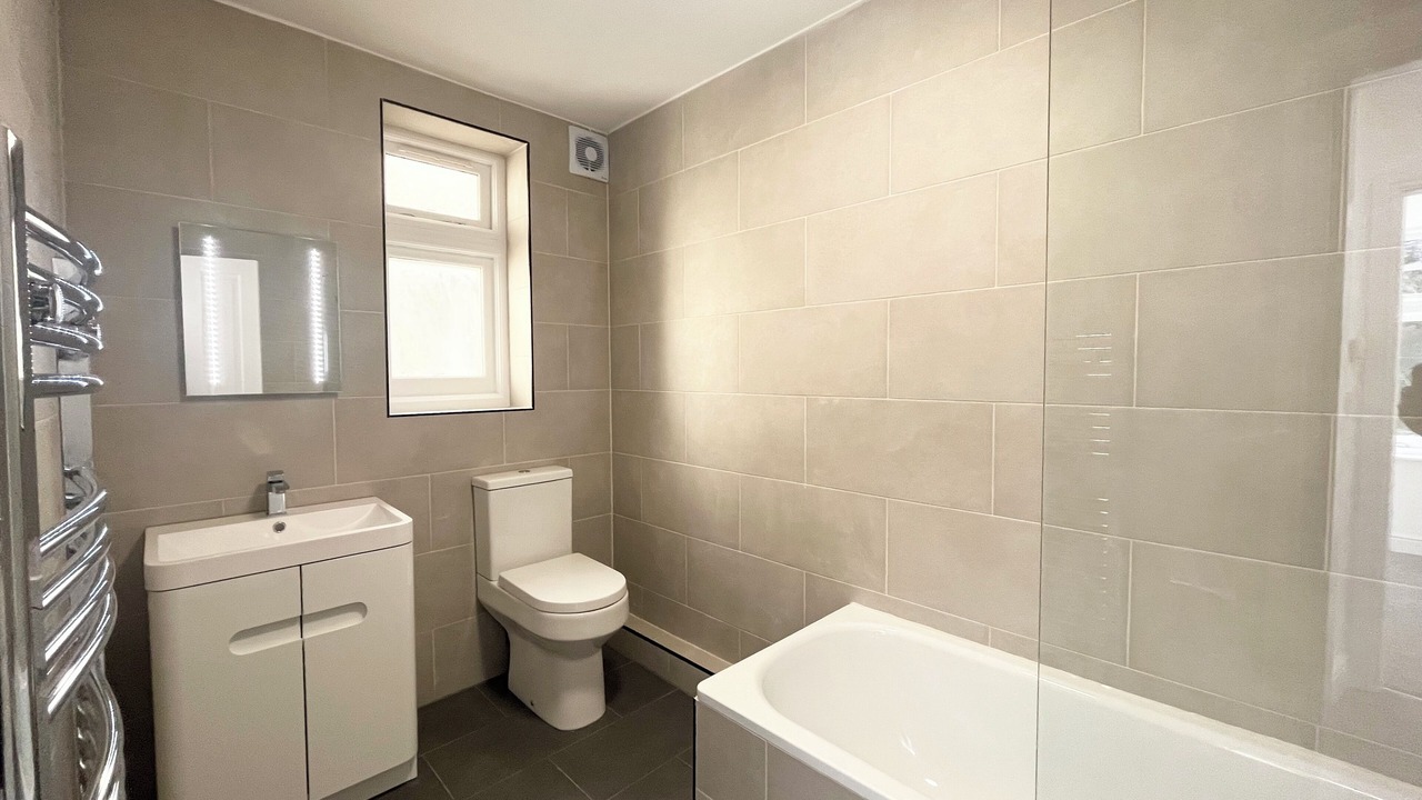 Photo of Bathroom in Oadby