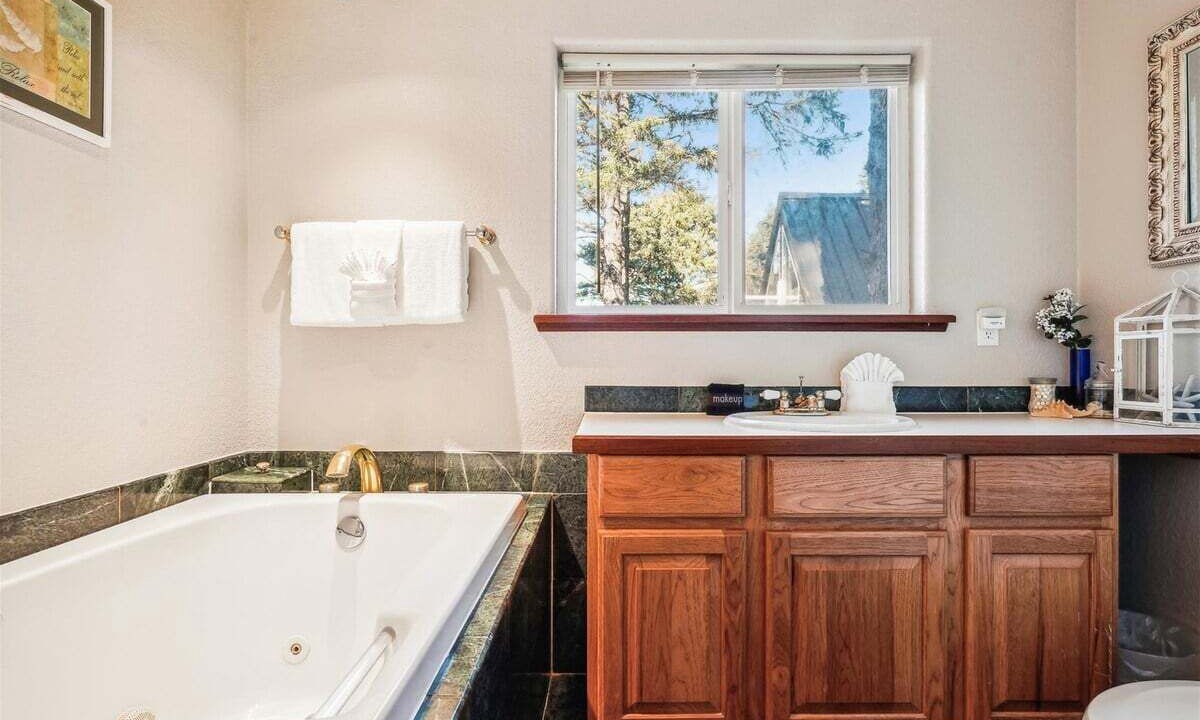 Photo of Bathroom in Downtown Cannon Beach