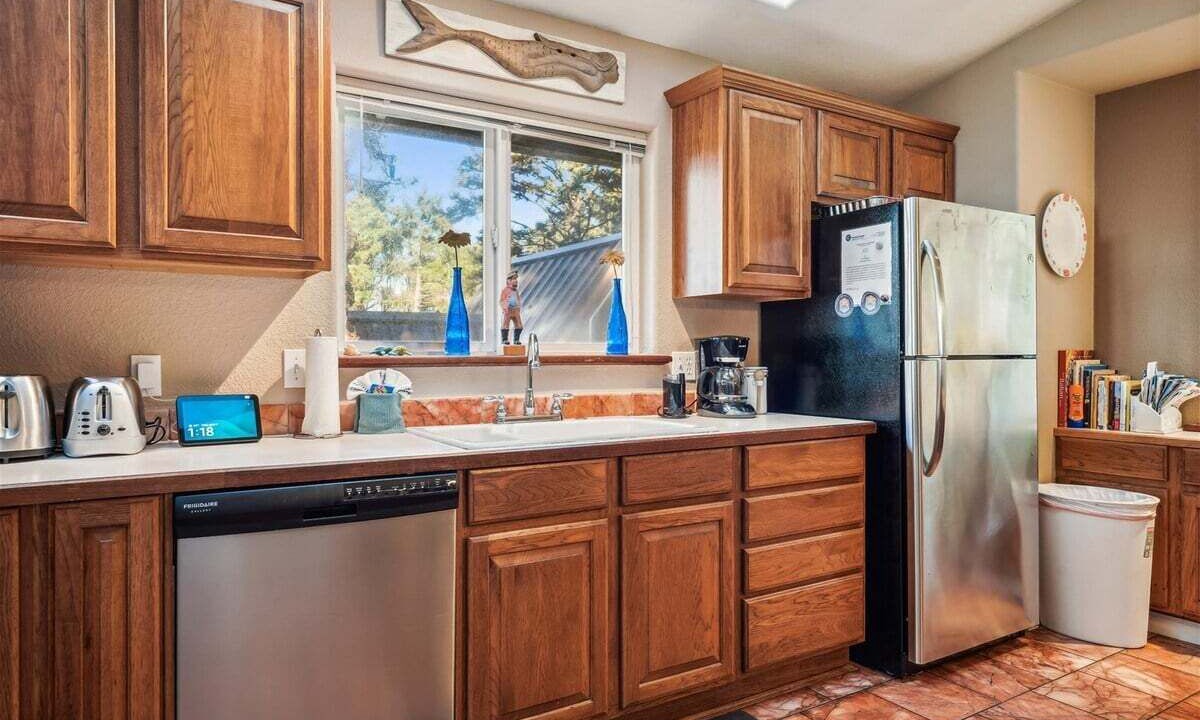 Photo of Others in Downtown Cannon Beach