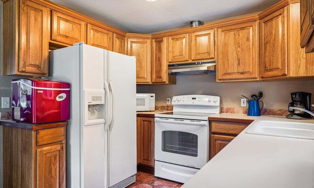 Photo of Others in Downtown Cannon Beach