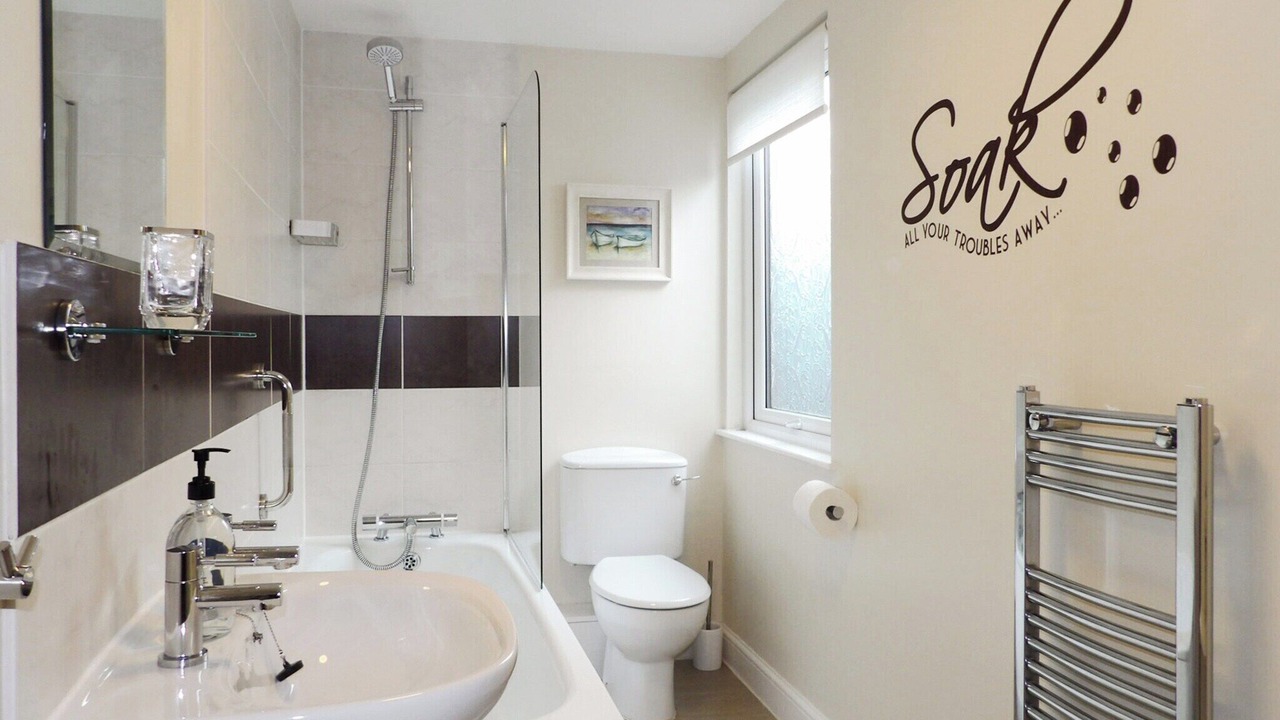 Photo of Bathroom in Lynmouth