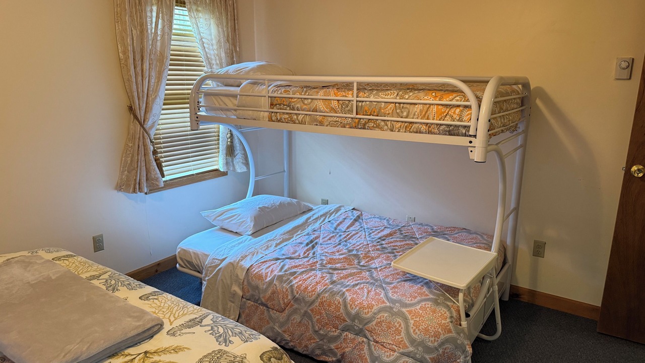 Photo of Bedroom in Sandy Creek