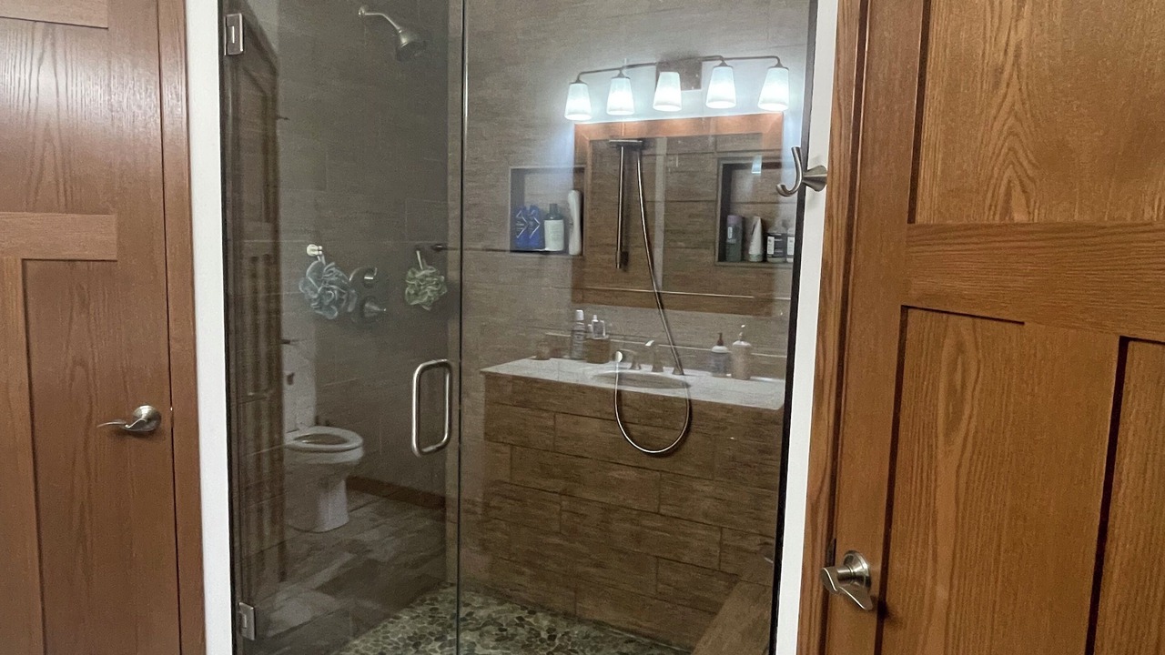 Photo of Bathroom in Putnam