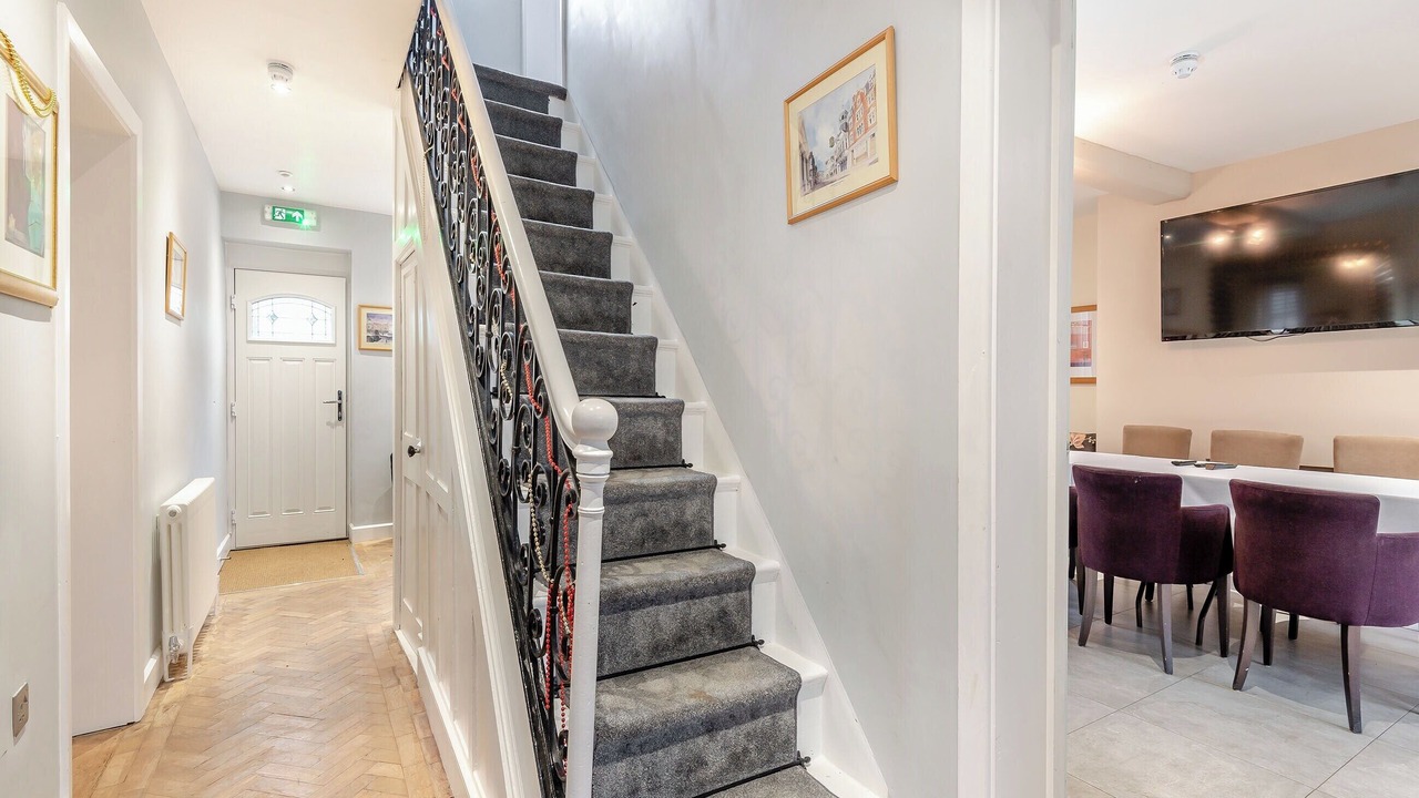 Photo of Others in Kidderminster