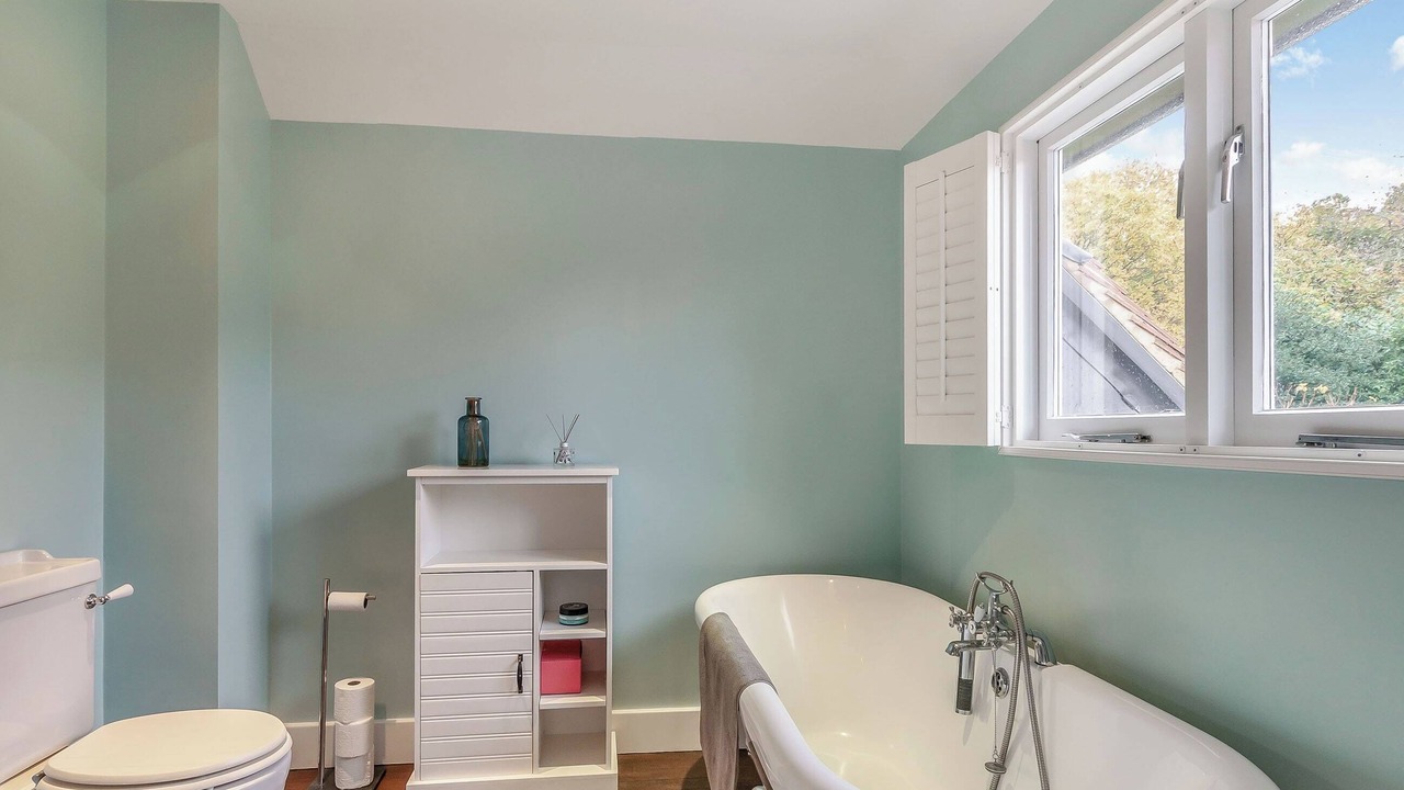 Photo of Bathroom in Swalecliffe