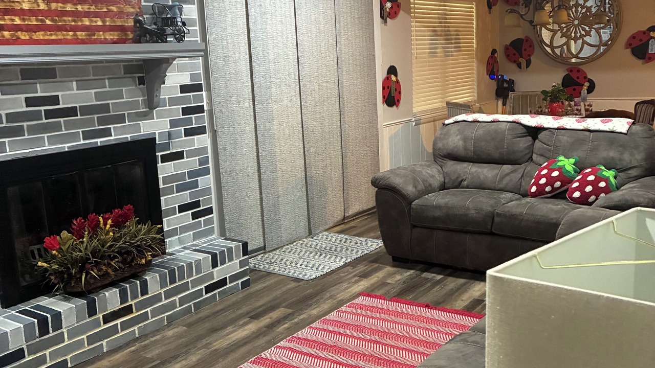 Photo of Livingroom in Shawnee