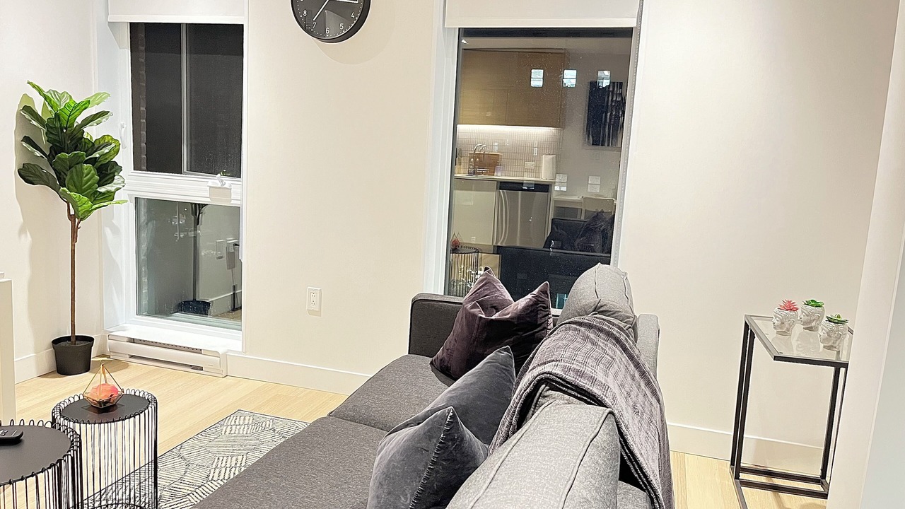 Photo of Livingroom in Cote-Des-Neiges—Notre-Dame-De-Grace