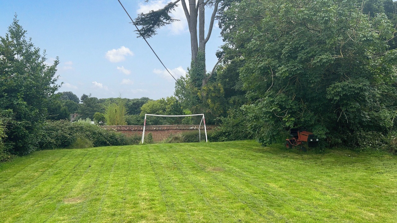 Photo of Outdoor in Clyst Saint George