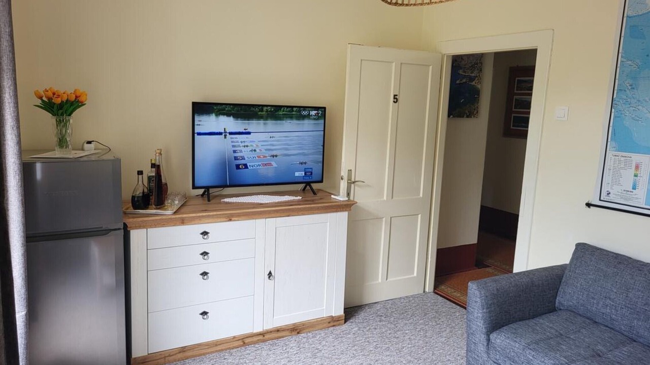 Photo of Livingroom in Broce