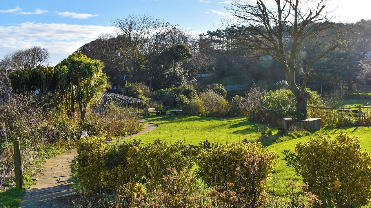 Photo of Outdoor in St Margaret's at Cliffe
