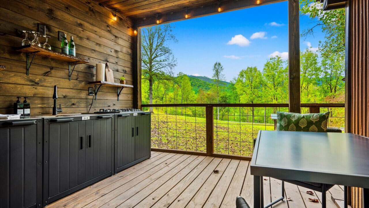 Photo of Outdoor in Hayesville
