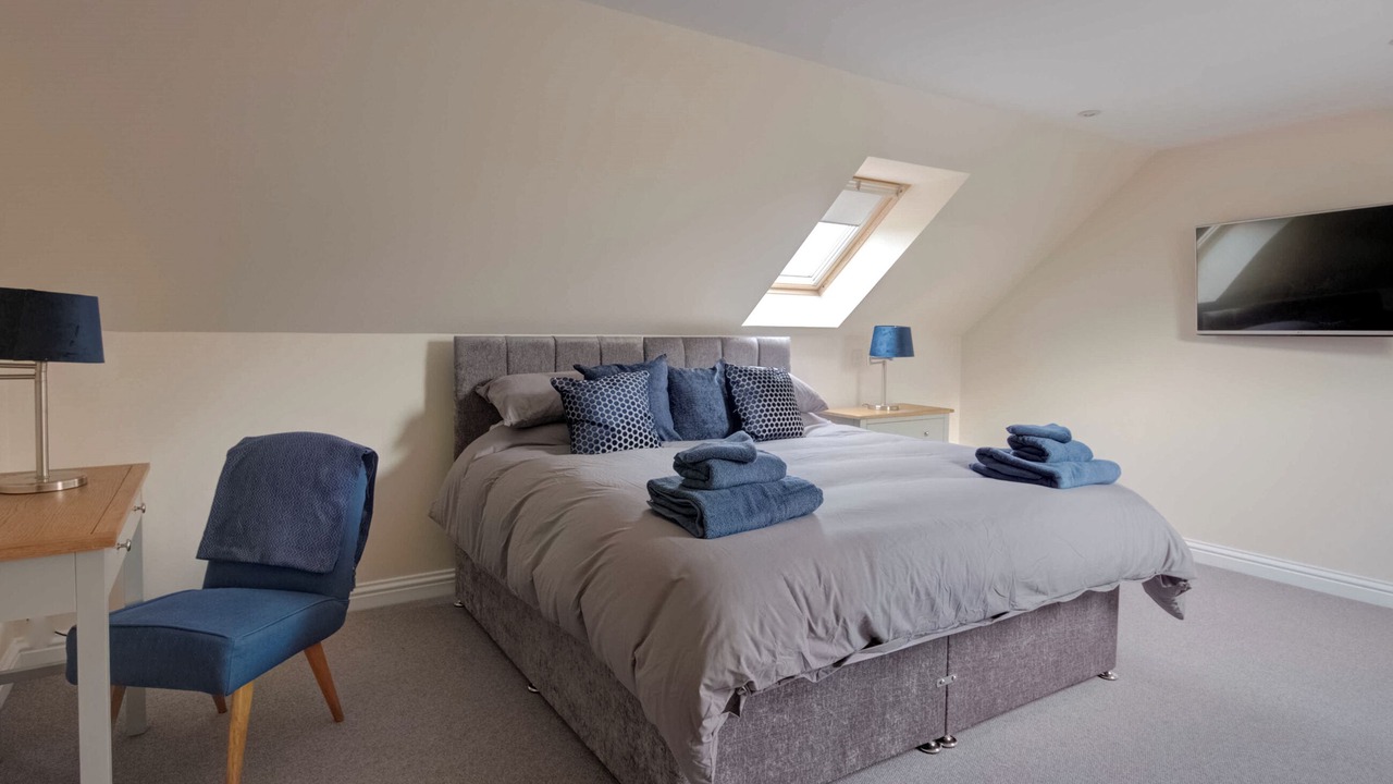 Photo of Others in Tain