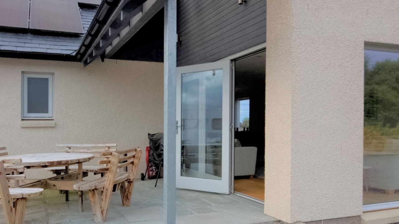 Photo of Outdoor in Tain