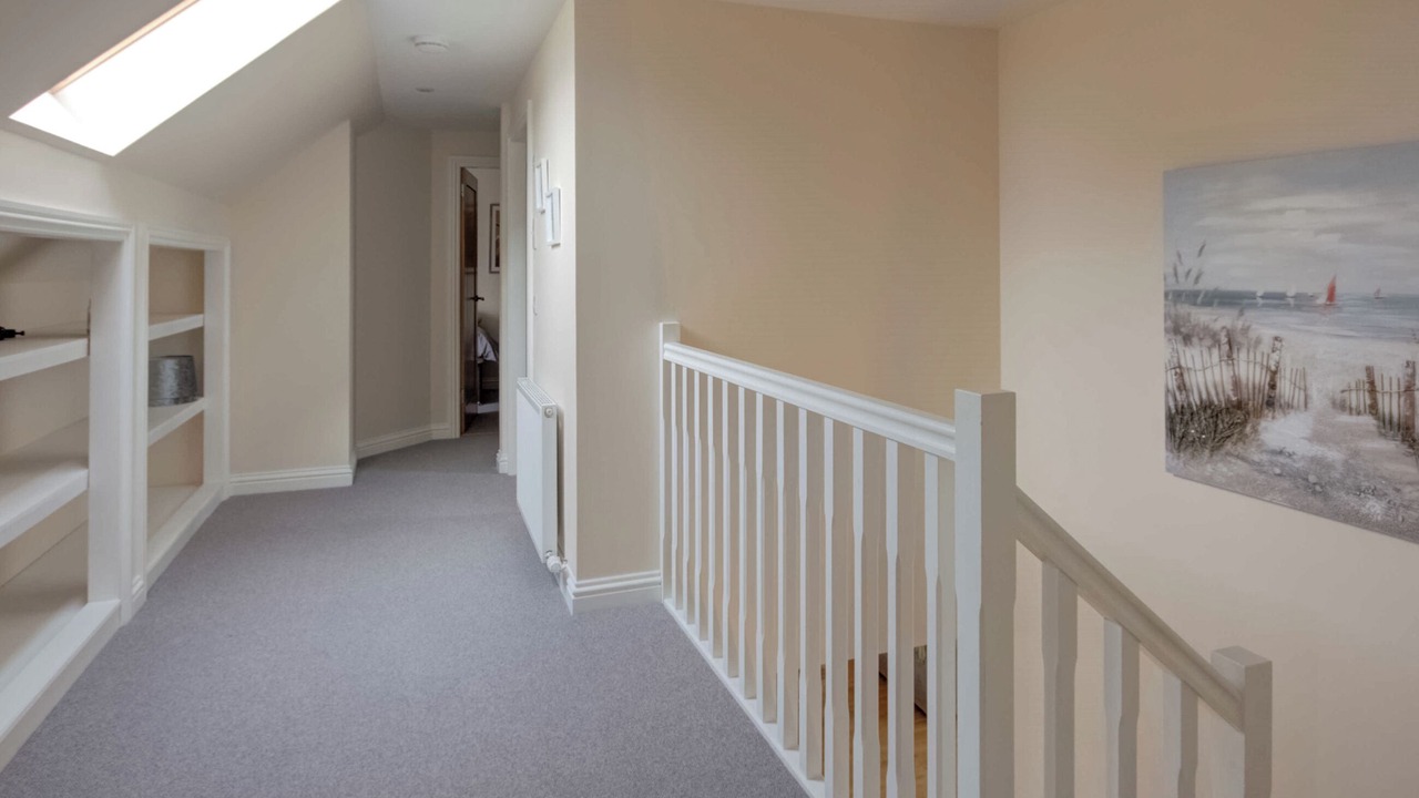 Photo of Others in Tain